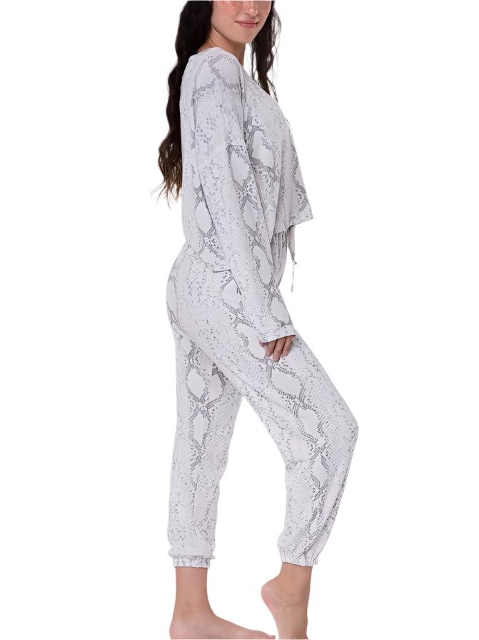 Onzie Flow Weekend V Neck Tee 3770 - Anaconda - side view