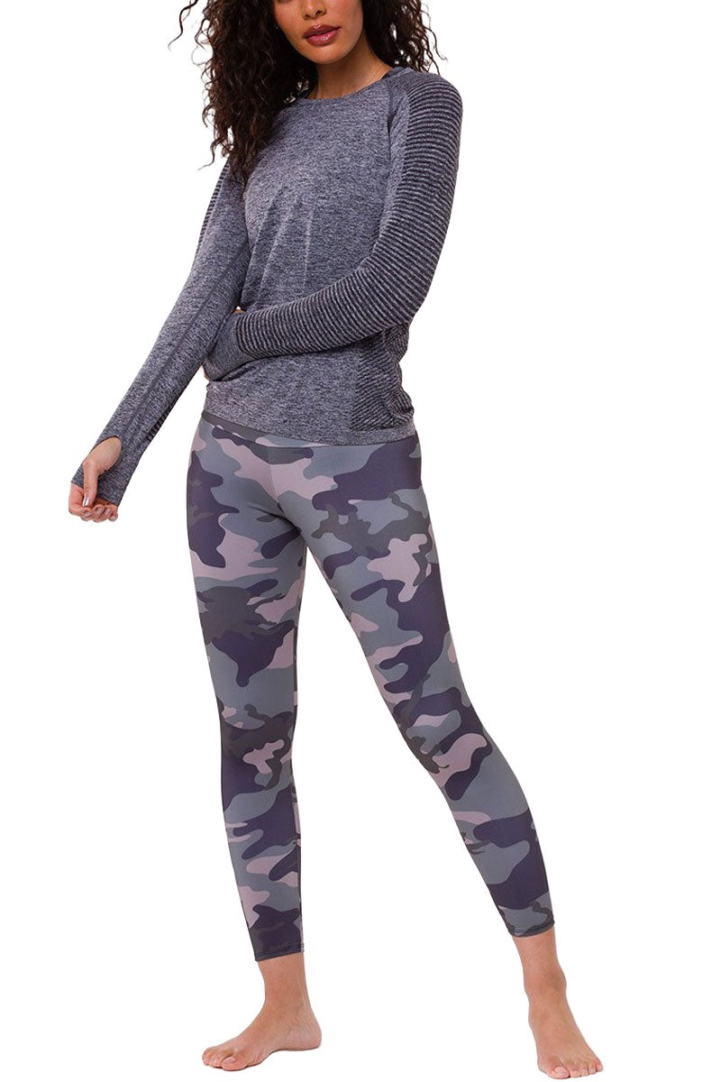 Onzie Long Sleeve Seamless Top 3801 - Black - front view