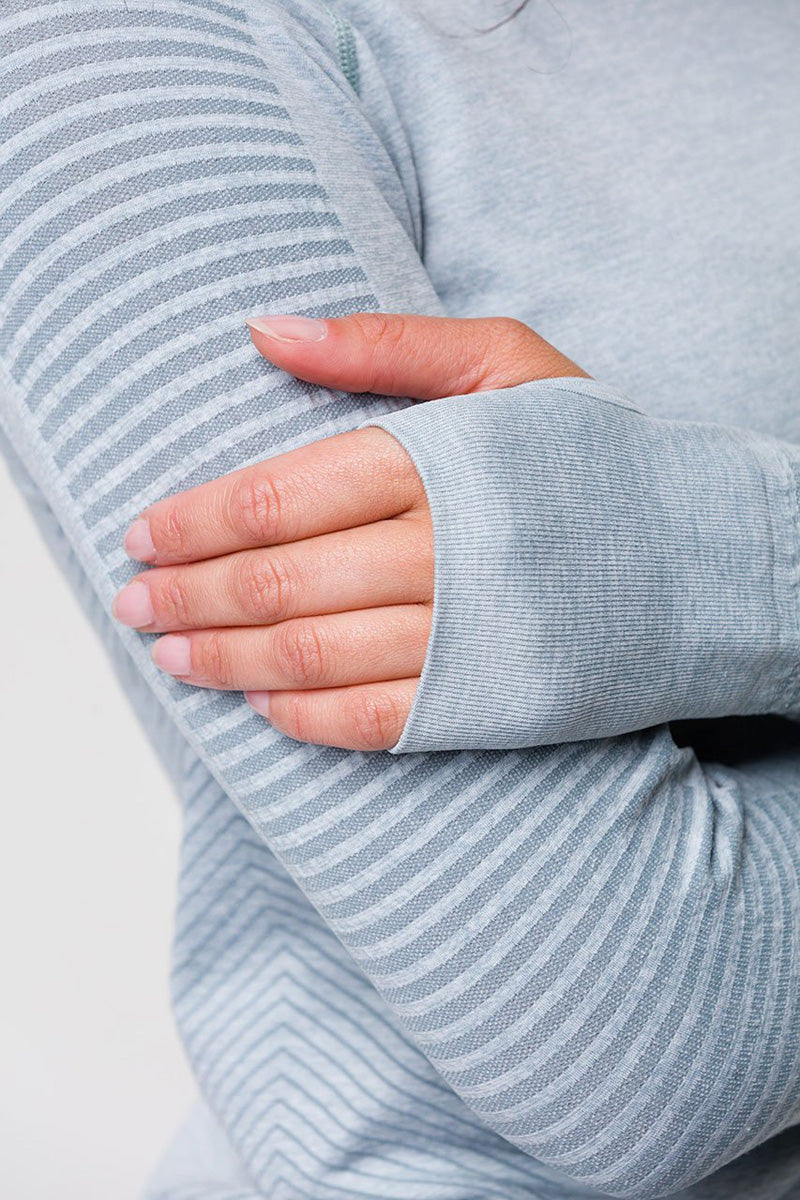 Onzie Long Sleeve Seamless Top 3801 - Moonstone - close view