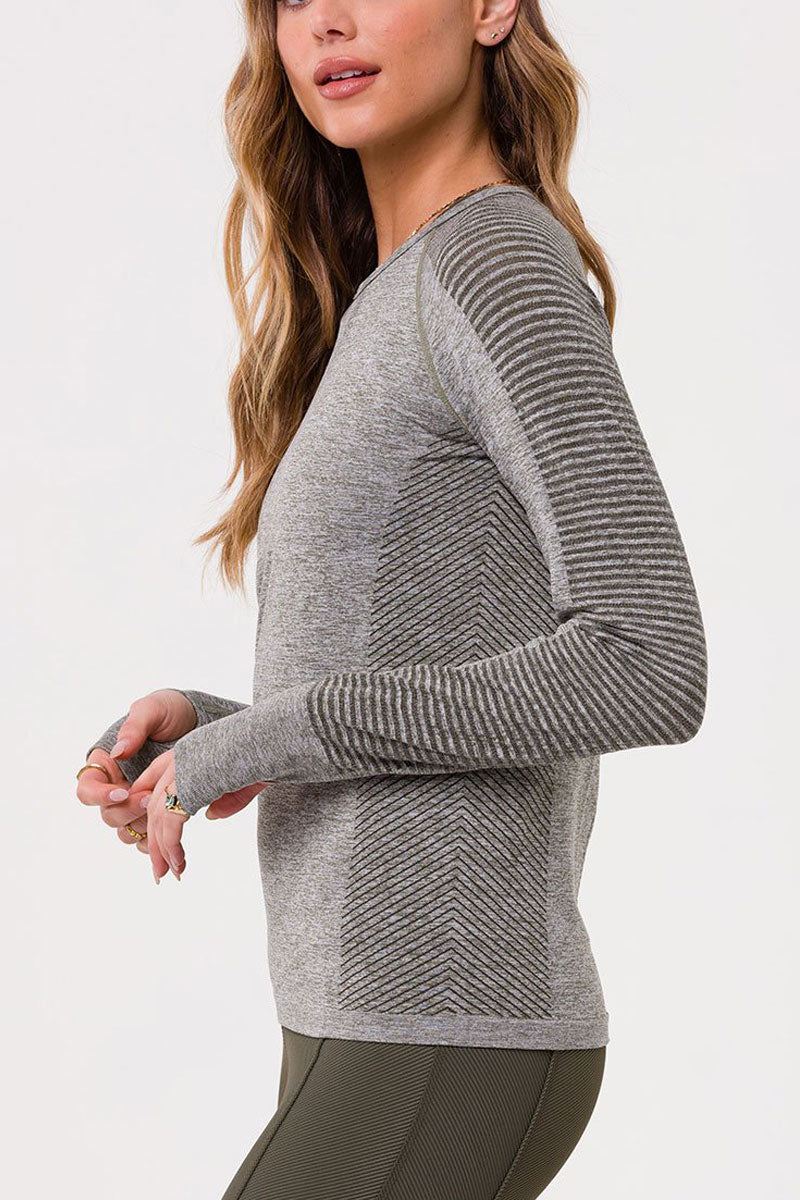 Onzie Long Sleeve Seamless Top 3801 - Olive - side view