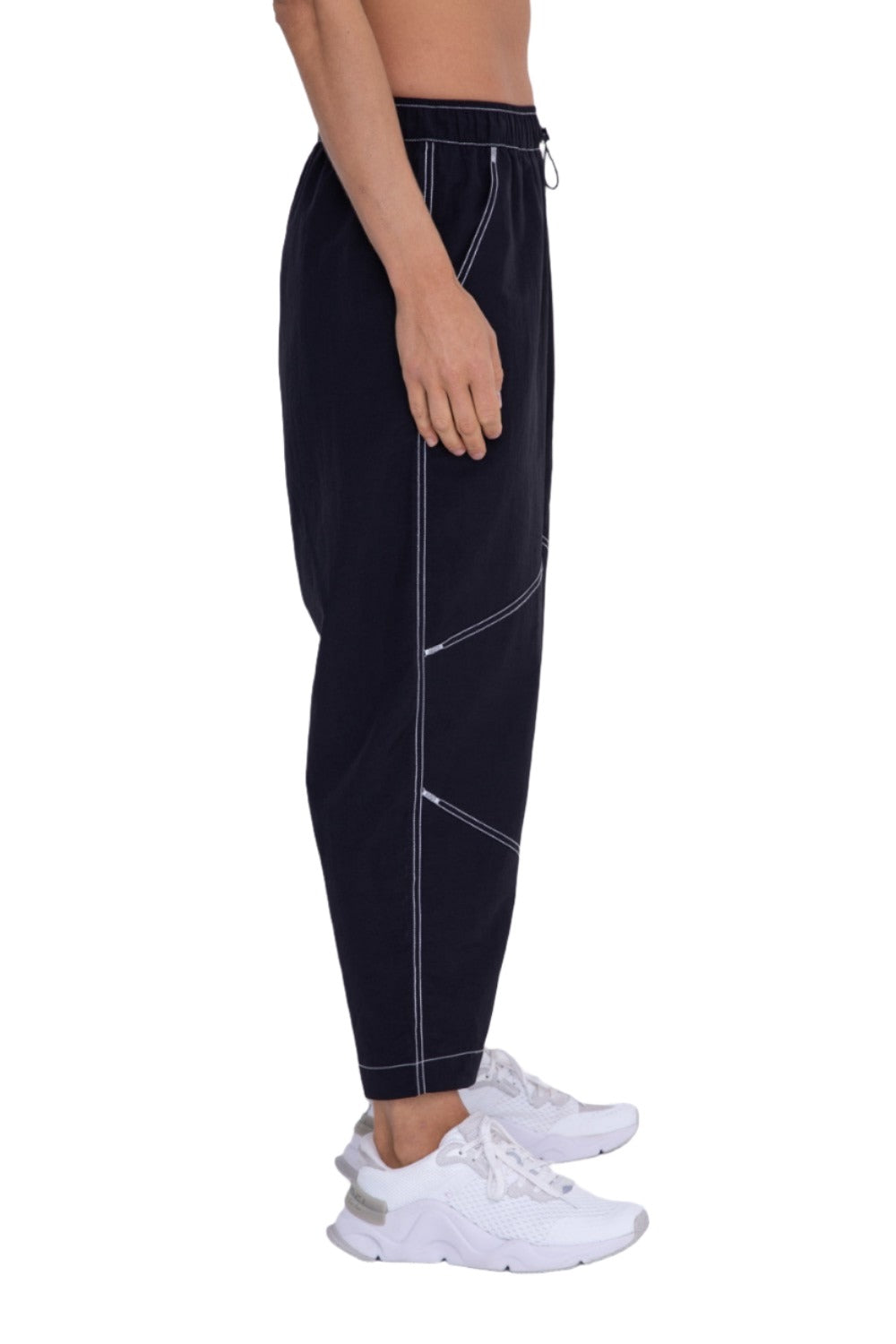 Mono B Oversized Nylon Pants AP7133 - Black - Side View