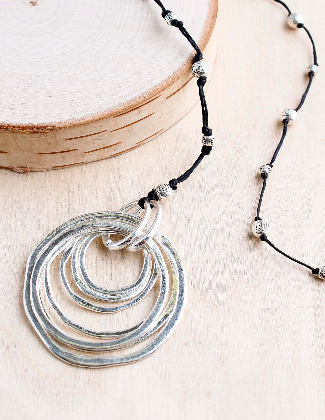 Bali Queen Lady of the Rings Alloy Necklace - Silver