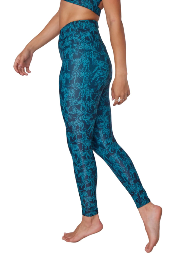 Onzie Hot Yoga High Rise Ribbed Midi 2250 - Nala Rib - Side View