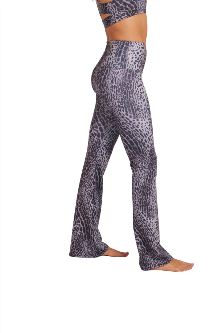 Onzie Studio Flare Pant 2284 - Grey Lynx - Side View