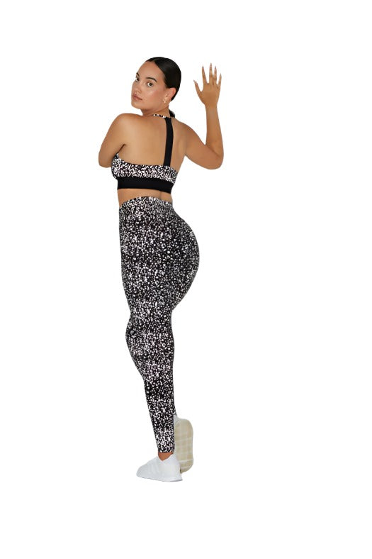 FINAL SALE! Noli Ultra Reflective Studio Legging - Silver - Back Full View
