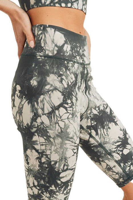 Tie-Dye Cotton Highwaist Bermuda Shorts APH2790 - Nude/Kale  - close view